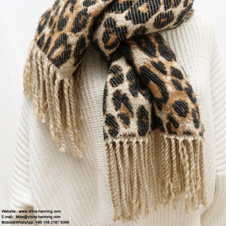Women Popular Leopard Printing Cashmere Scarf Autumn Winter New Thick Warm Elegant Fringe Cashmere Scarf