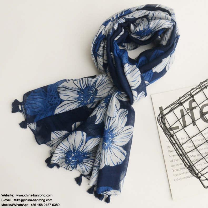 New Design Blue Flower Print Cotton Scarf Women Classic Travel Large Plain Fringe Beautiful Cotton Linen Scarf 